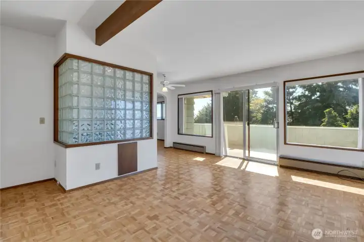 Bonus Area/Former 2nd Kitchen