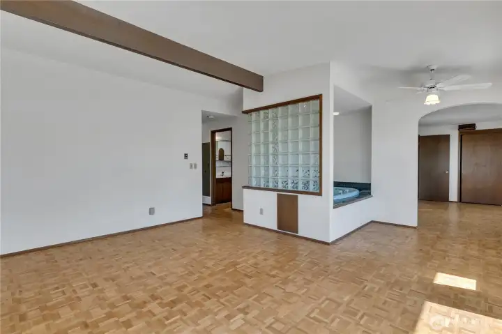 Bonus Area/Former 2nd Kitchen