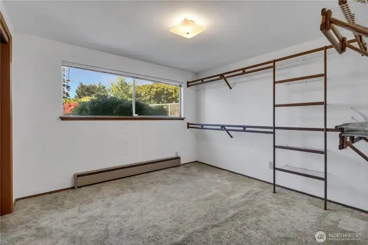 Upper Bedroom 4