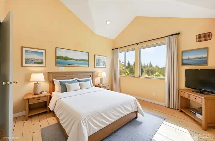 Second bedroom