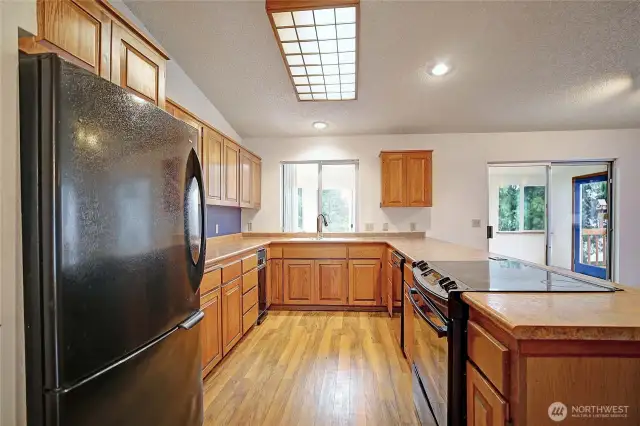 Large kitchen with spacious countertops!