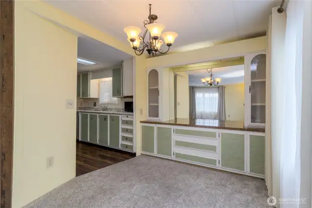 Dining room & Kitchen to the left