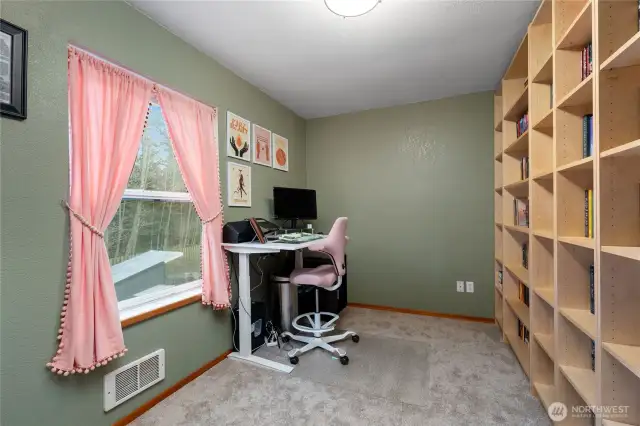 Office/bedroom