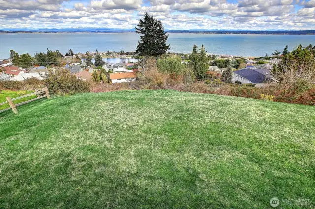 Level lawn with view!