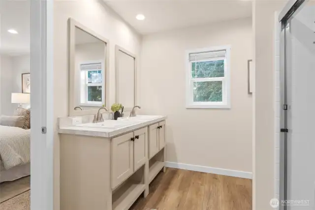 Did I mention the double vanity?