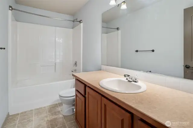 Full Guest Bathroom