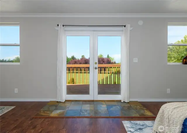 doors to outside deck