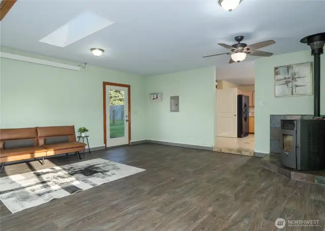 Room for office, gym, crafts