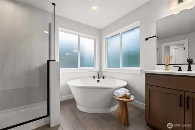 Picture of previously completed home in the same community. For illustrational purposes only. Actual plans and specs may vary. Some features shown are upgrades.