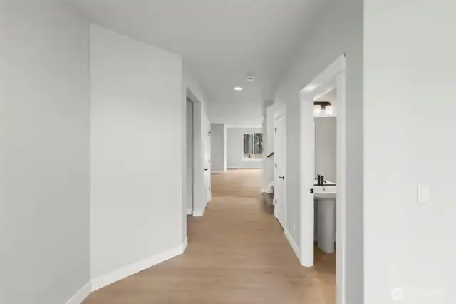 Picture of previously completed home in the same community. For illustrational purposes only. Actual plans and specs may vary. Some features shown are upgrades.