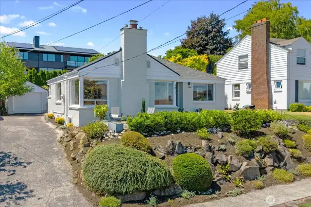 Front of house looking west