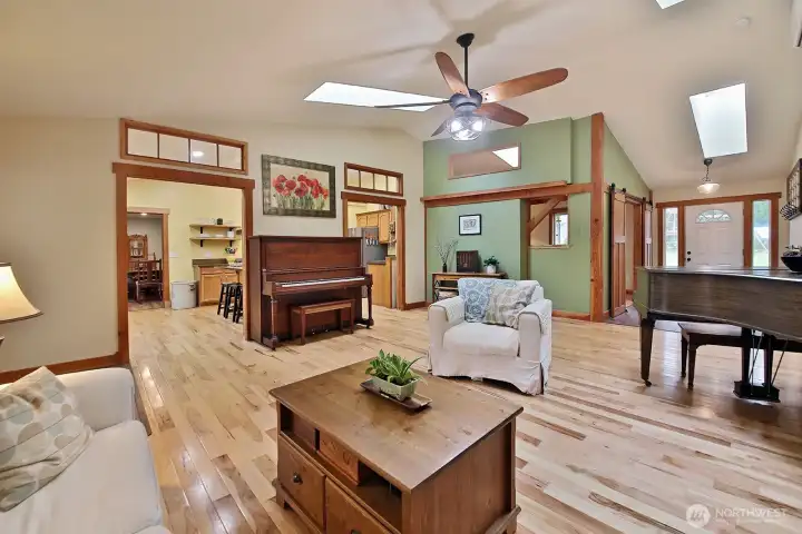 A light and bright interior!