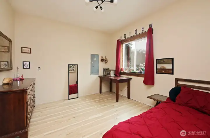 Additional Extra Finished Room