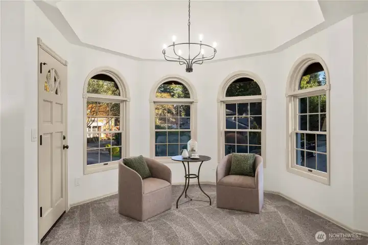 Primary bedroom sitting area