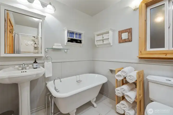 Bathroon