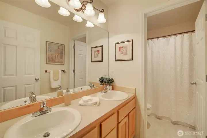 Main bathroom Main bathroom