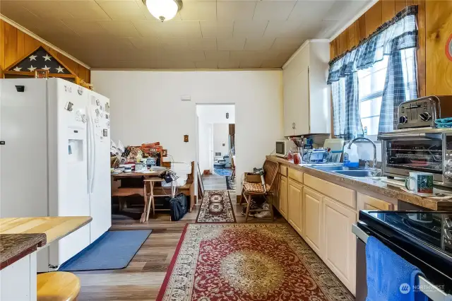 Kitchen in main unit 704