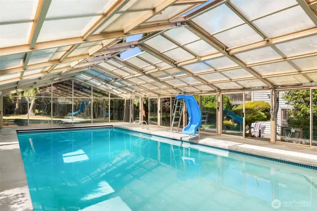 Heated and covered swimming pool!