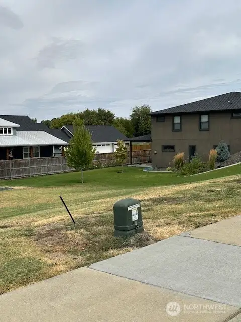 Lot 285