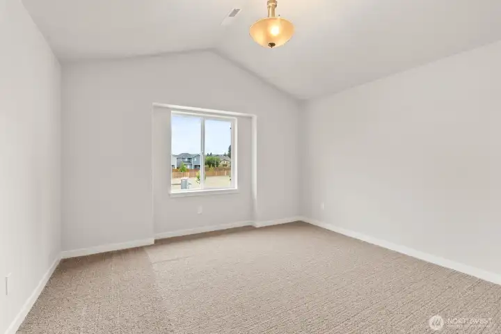 Large 4th bedroom (or bonus room))