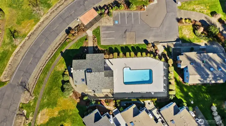 Community Center offers clubhouse and pool.