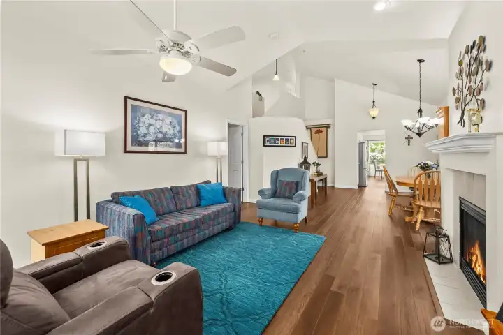 Generously flowing floorplan