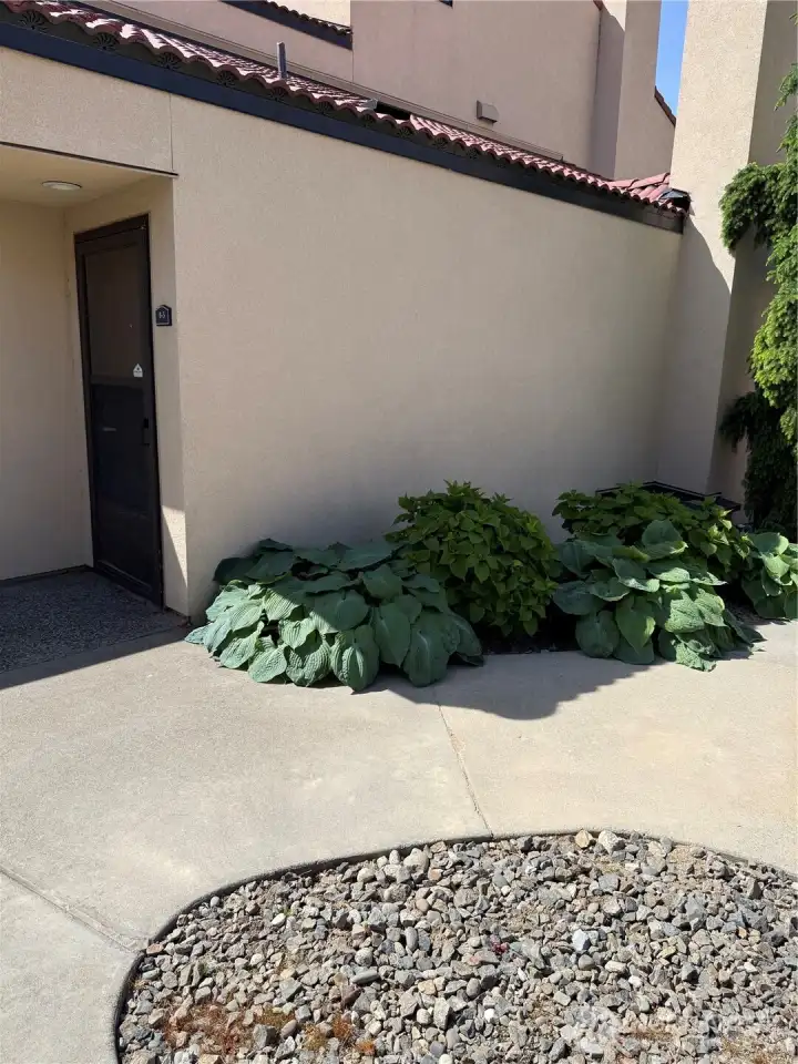 Inviting and awaiting a visit from you!