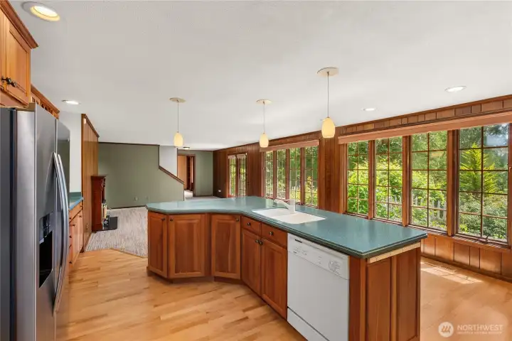 Kitchen / Dining