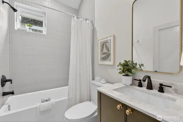 Within easy reach of parks, playfields, Meadowbrook Community Center, and Matthews Beach Park, with convenient access to U Village, UW, SR-522, and I-5. This home offers the perfect balance of nature and city living.