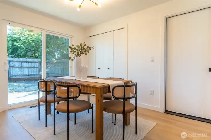 Cozy dining area Cozy dining area