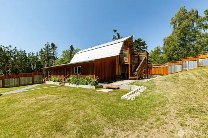Barn Barn