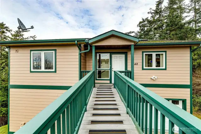 Accessible Ramp to Front Entry