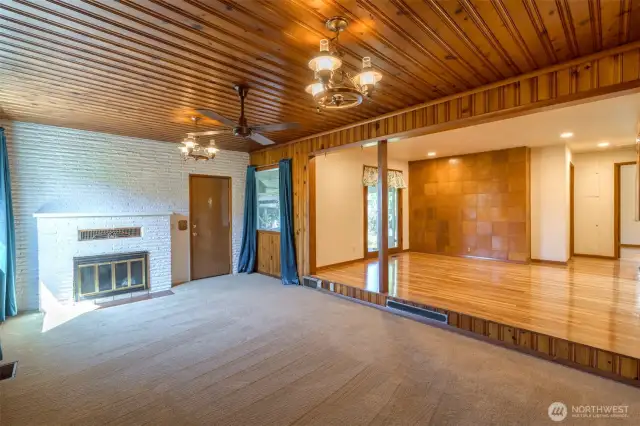 Living Room/dining room