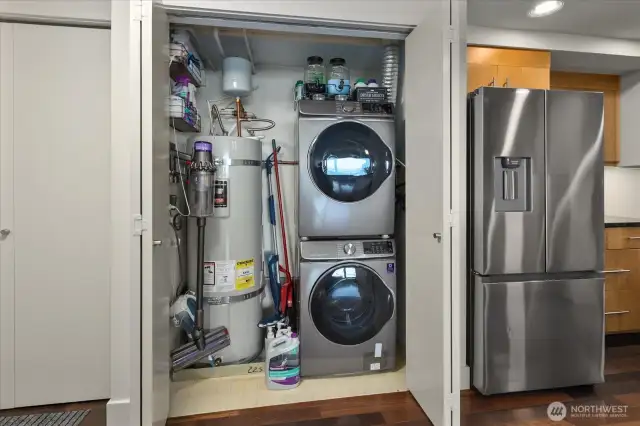 Experience the ultimate in laundry convenience with your condo's chic and efficient laundry area, featuring a high-end washer and dryer. These top-of-the-line appliances ensure your wardrobe maintains its pristine look, matching your impeccable style. Effortlessly tackle laundry day and keep your clothes looking fresh and fabulous, all from the comfort of your own home.