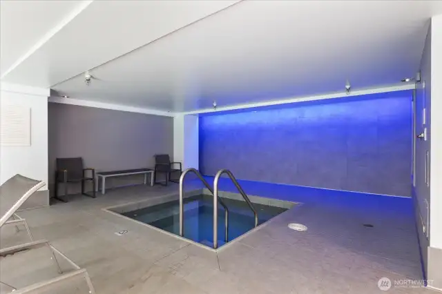 Discover your personal oasis in the building's luxurious spa and hot tub, the ultimate refuge after a demanding day at the office or an exhilarating Spartan race. Immerse yourself in the soothing, warm waters and feel your cares drift away as the bubbling jets work their magic. Whether you're celebrating the day's victories or simply indulging in a well-deserved moment of self-care, this is your sanctuary for relaxation and rejuvenation.