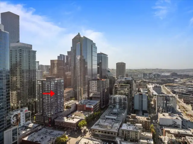 Welcome to your urban sanctuary, where home is seamlessly intertwined with the vibrant perks of downtown Seattle living. Nestled against the iconic Seattle skyline and embraced by the lively Pike Place Market, you'll find a world of renowned eateries and unique shopping experiences right at your doorstep. This is city living at its finest, with the best of Seattle in your backyard and front yard.
