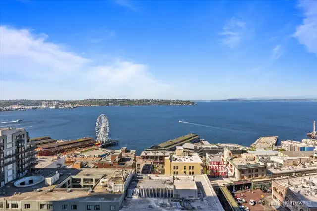 Explore the ultimate playground right in this condo's backyard—a vibrant, supersized haven of endless activities that cater to every mood and moment. With an array of options at your doorstep, you'll never have a dull day of the week!