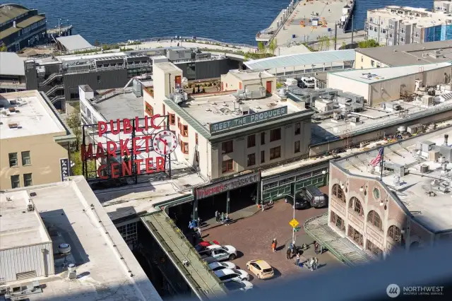 Imagine living literally steps away from the world-famous and iconic Pike Place Market. While tourists snap photos to capture their memories of this legendary landmark, you get to enjoy its vibrant energy and charm every day—no photos needed! It's an experience that truly makes this condo a unique Seattle treasure.