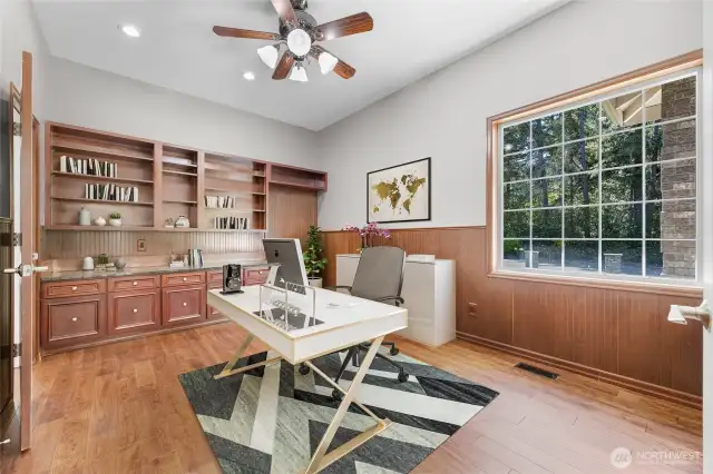 Office with Hidden Room (wine cellar, hobby room)