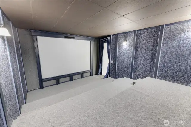Home Theater With 12 Foot Screen