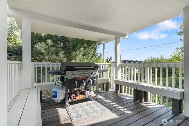 Porch off kitchen