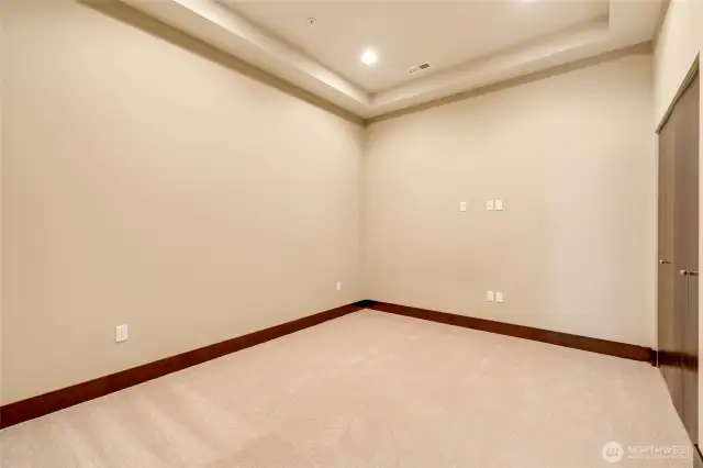 Flex room! Home office, media room, craft space? Options galore!