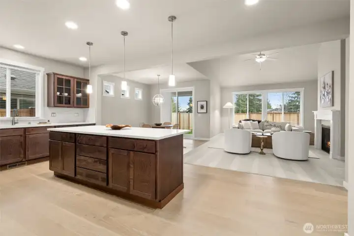 Look at the awesome island - perfect for prepping meals and entertaining!