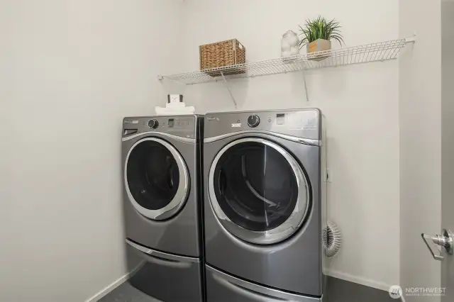 Spacious laundry room.