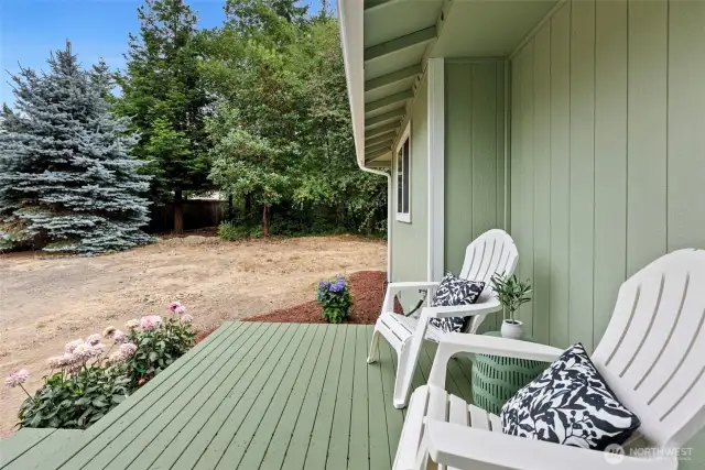 Cute back deck for year-round enjoyment.