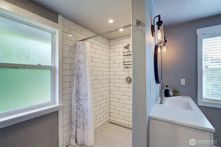 Primary shower
