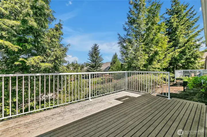 Private deck - over looking picnic area and putting green