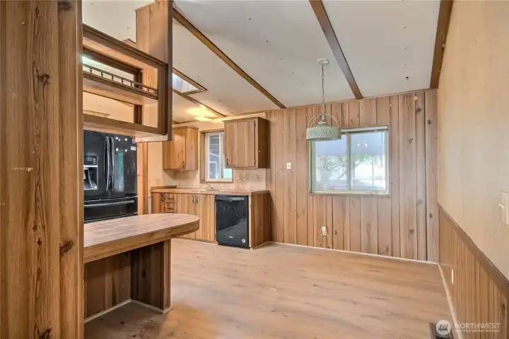 Dining room adjacent to kitchen