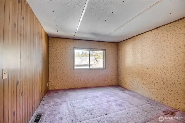 1st bedroom