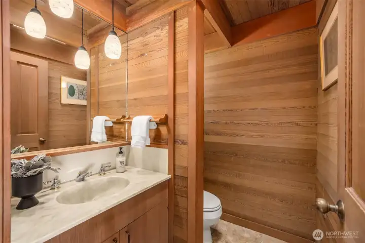 Warm and inviting 1/2 bath.